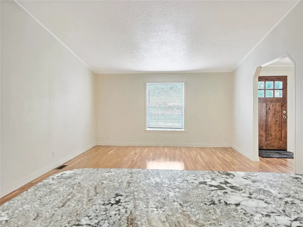 157 Nix Lane Centralia WA 98531