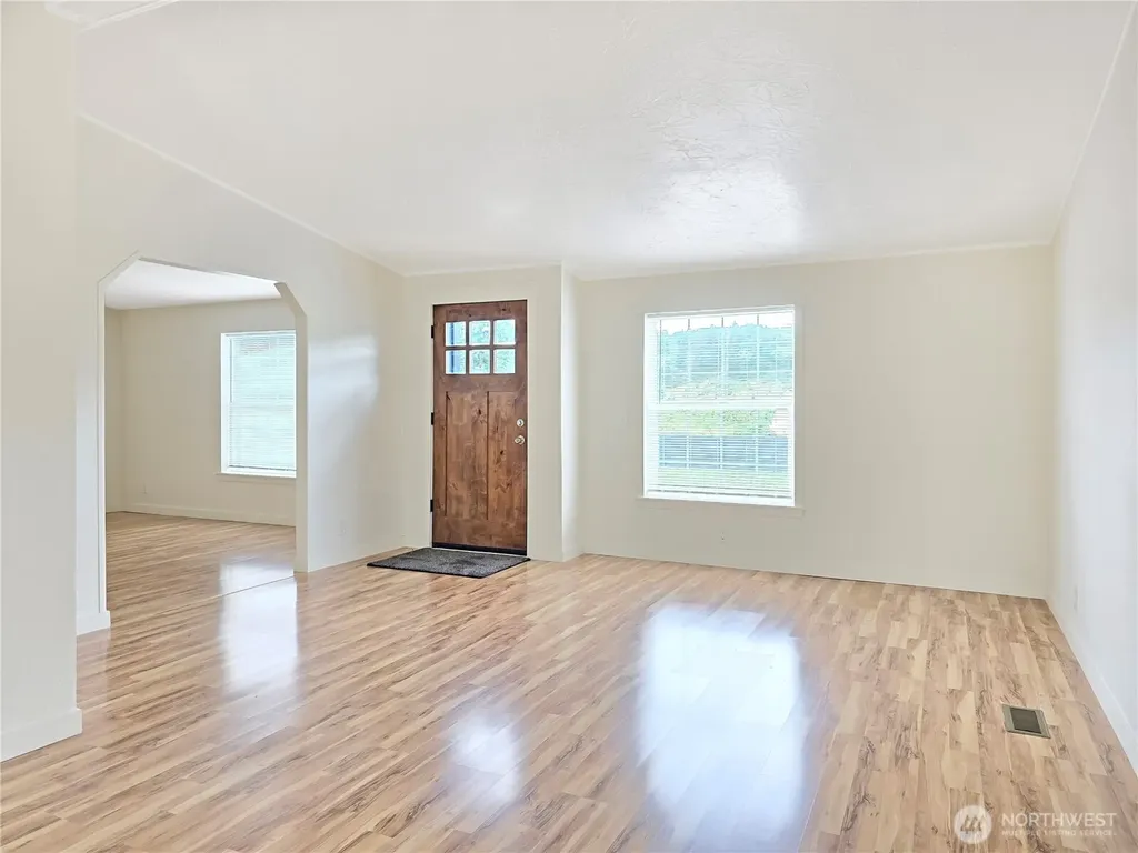 157 Nix Lane Centralia WA 98531