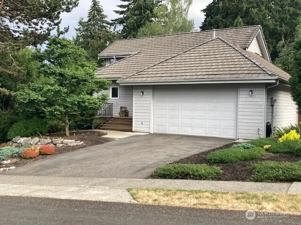 1825 Lenox Court NW Olympia WA 98502