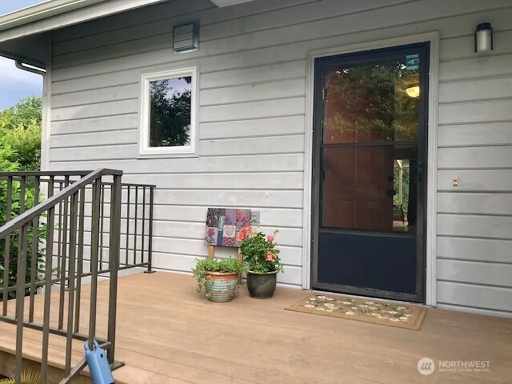 1825 Lenox Court NW Olympia WA 98502