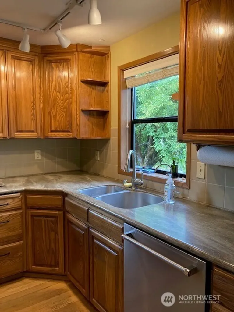 1825 Lenox Court NW Olympia WA 98502