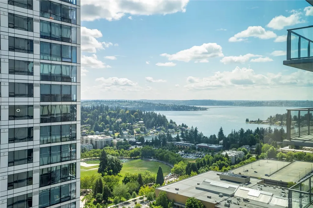 650 Bellevue Way NE Bellevue WA 98004