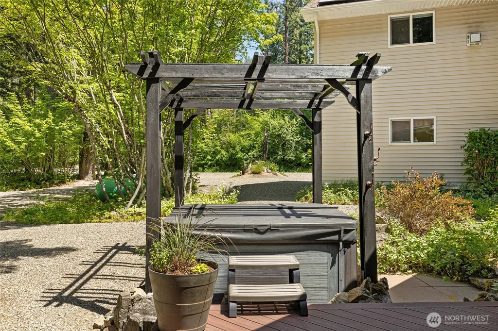 161 Cricket Lane Ronald WA 98940