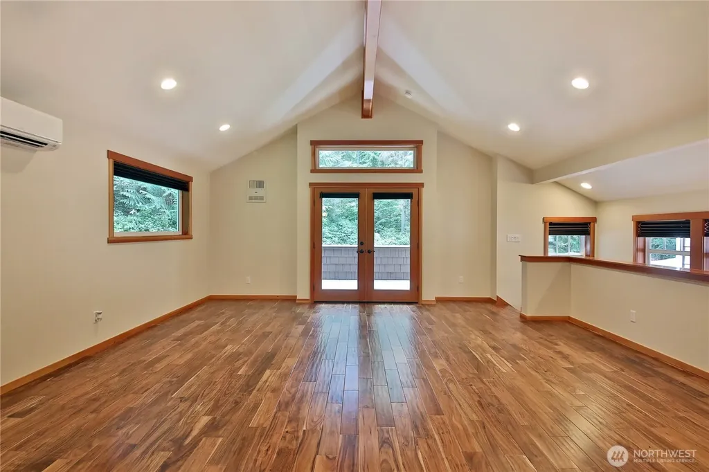 3512 E Overlook Drive Langley WA 98260