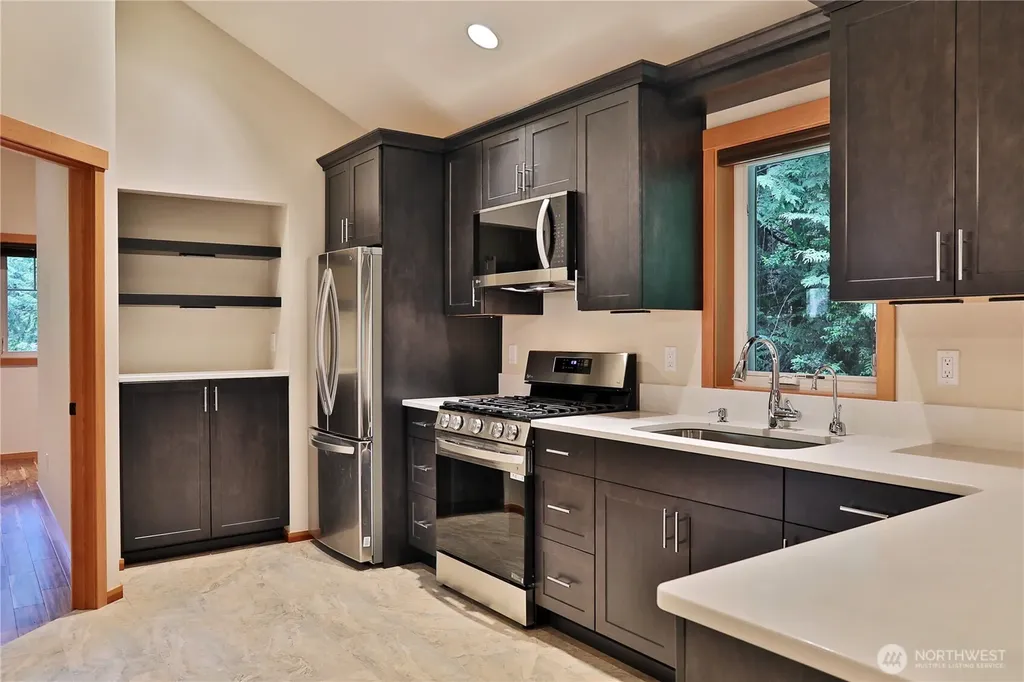 3512 E Overlook Drive Langley WA 98260