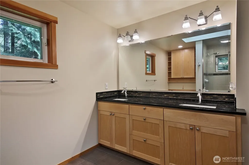 3512 E Overlook Drive Langley WA 98260