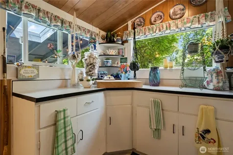 4817 Cedar Lane Blaine WA 98230
