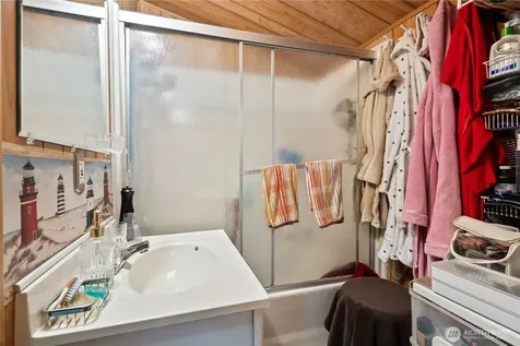 4817 Cedar Lane Blaine WA 98230