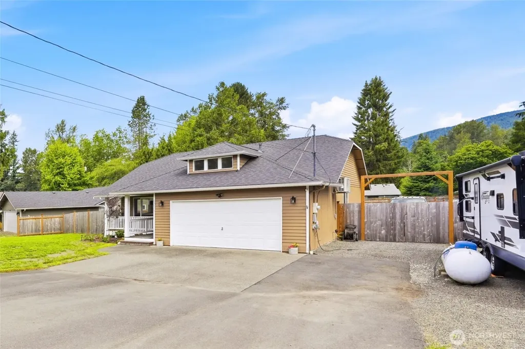 17019 120th Place NE Arlington WA 98223