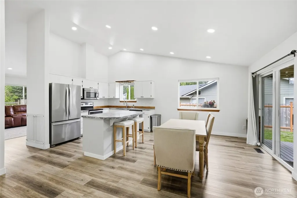 17019 120th Place NE Arlington WA 98223