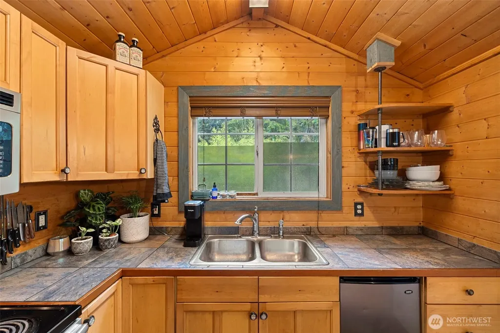 53665 White Falls Court Concrete WA 98237