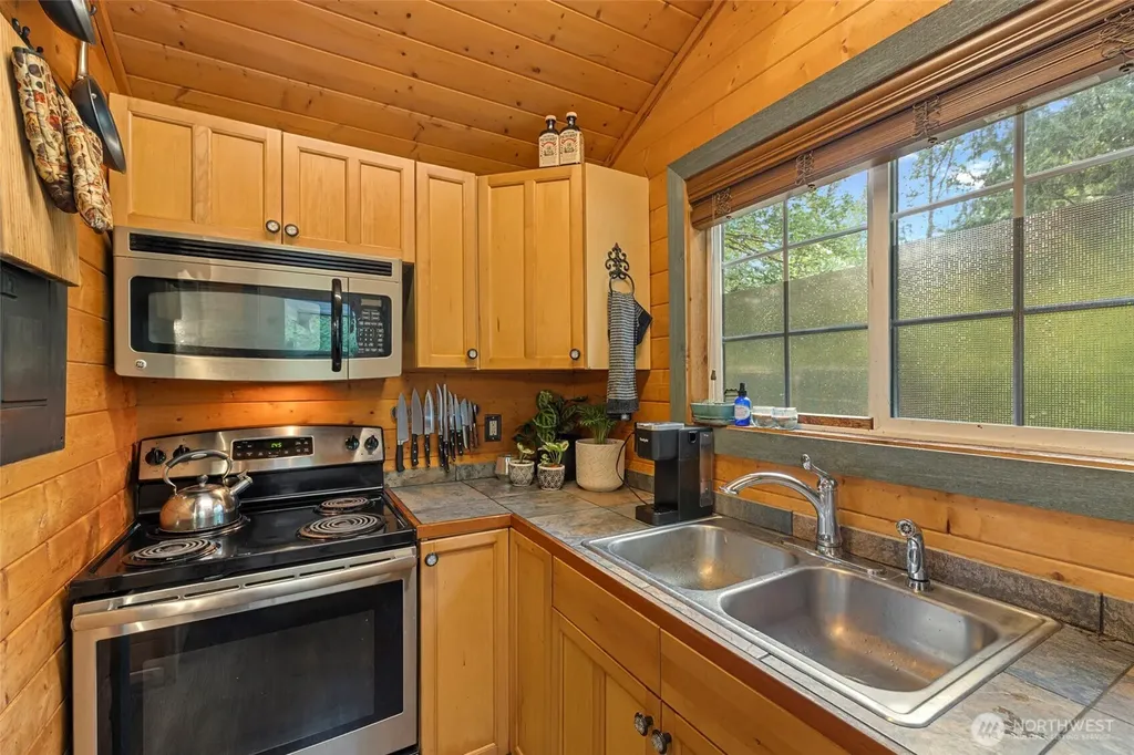 53665 White Falls Court Concrete WA 98237
