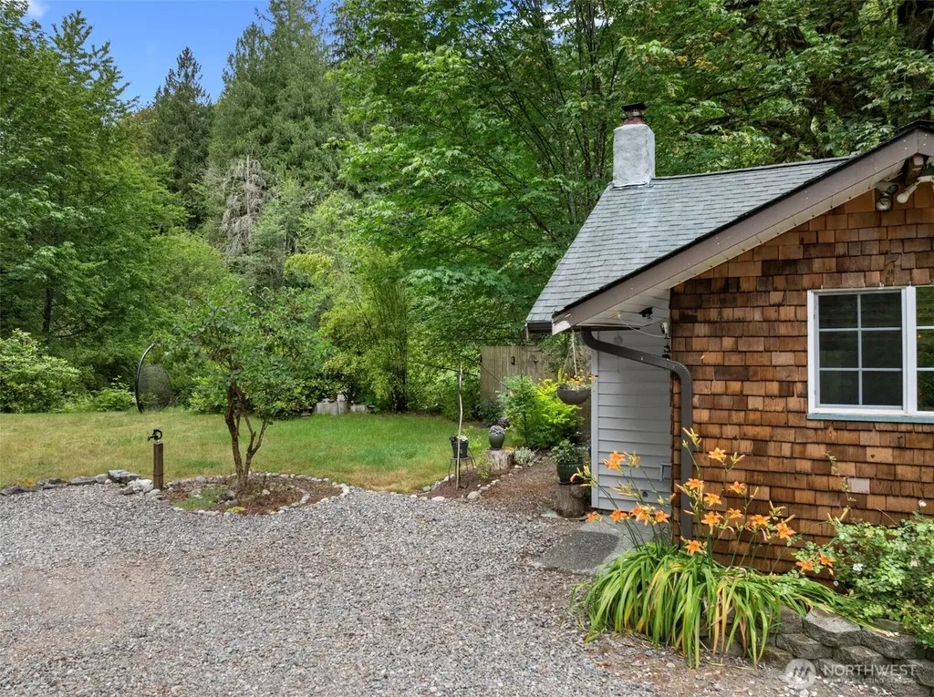 53665 White Falls Court Concrete WA 98237