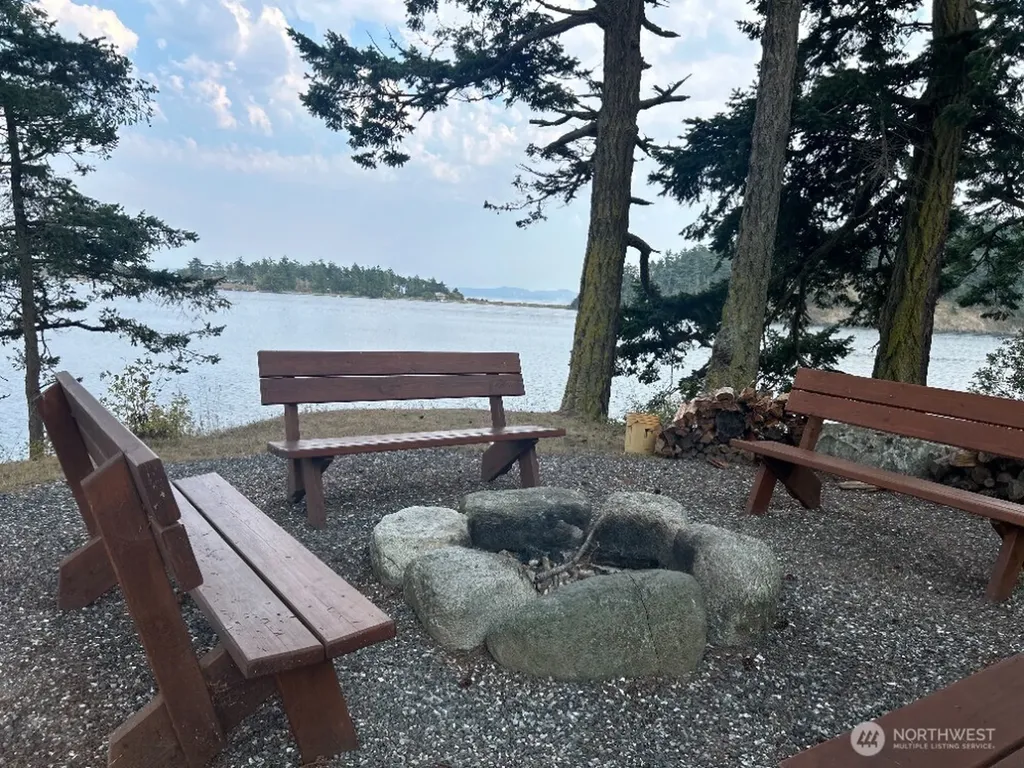 135 Chinook Way Lopez Island WA 98221