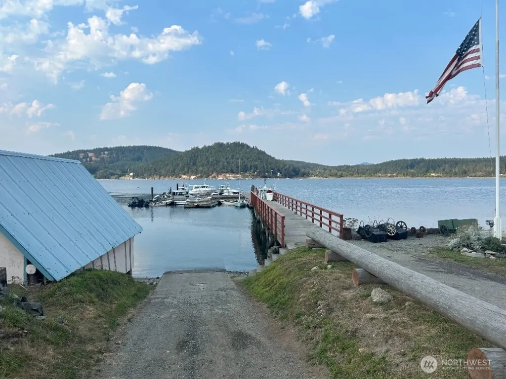 135 Chinook Way Lopez Island WA 98221