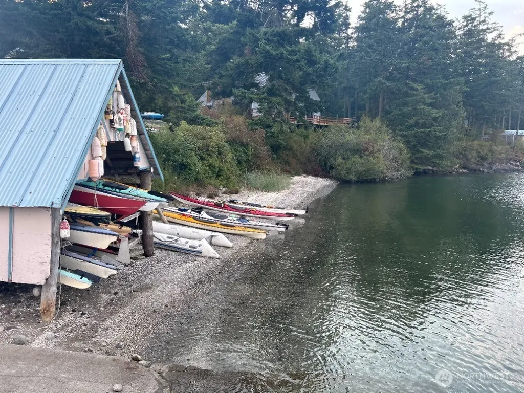 135 Chinook Way Lopez Island WA 98221