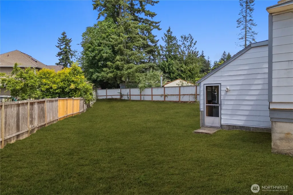 2706 S 276th Place Federal Way WA 98003