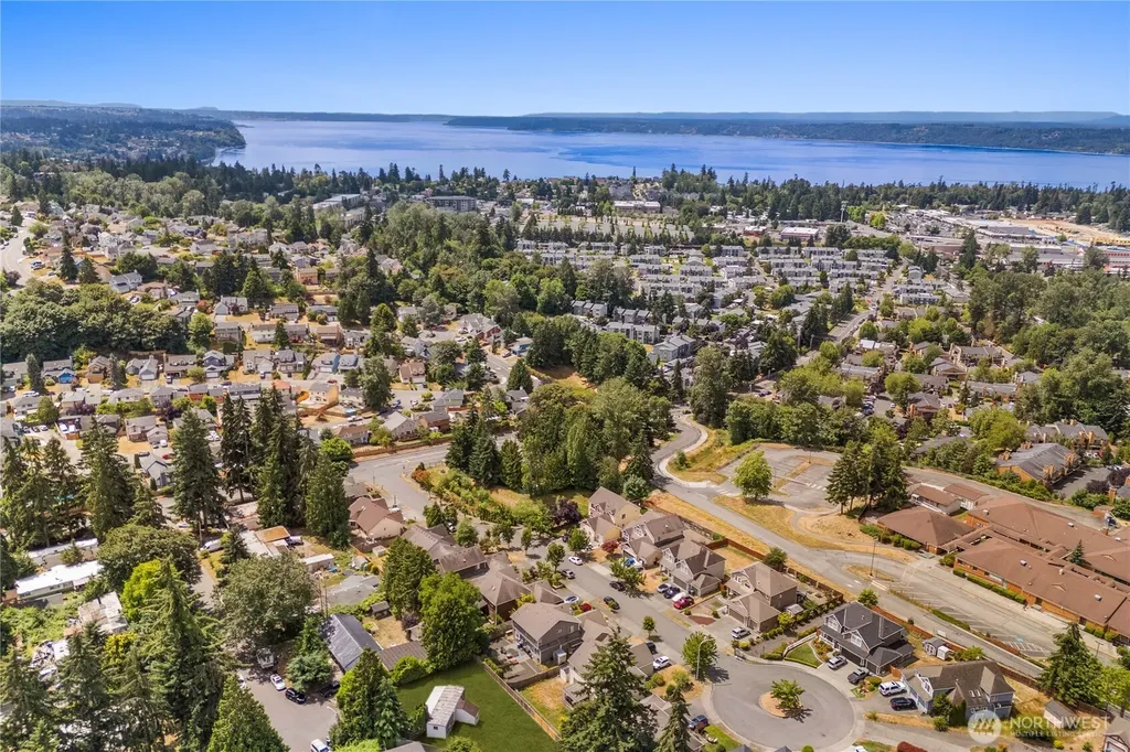 2706 S 276th Place Federal Way WA 98003