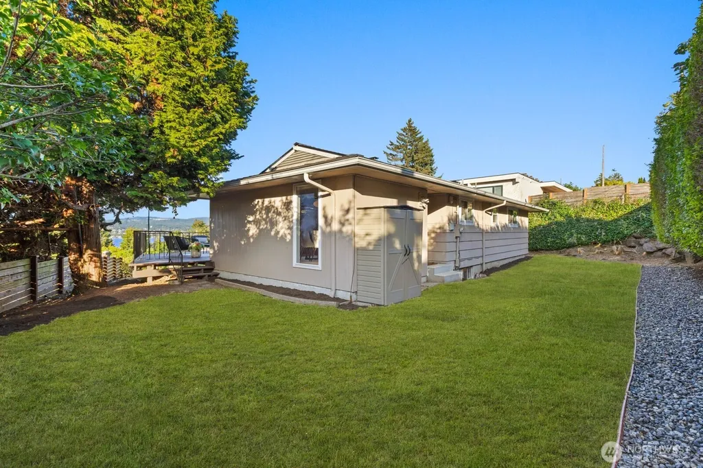 7515 S Laurel Street Seattle WA 98178