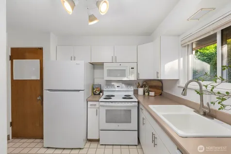 7515 S Laurel Street Seattle WA 98178