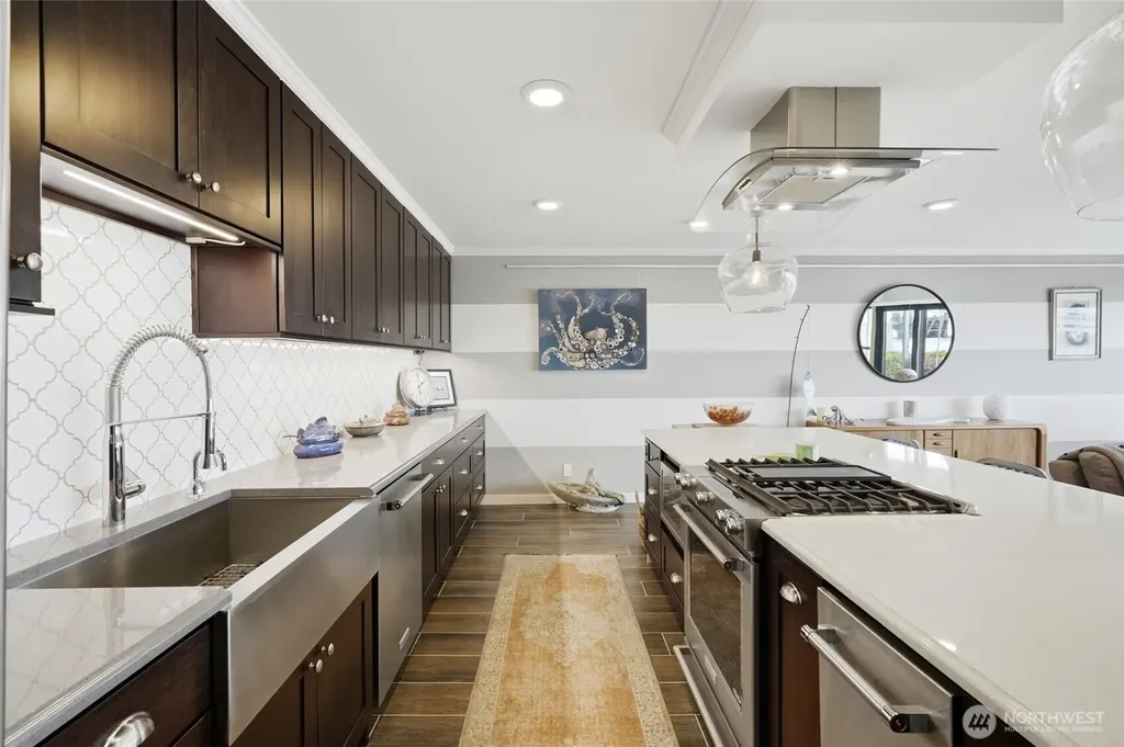 200 Beach Place Edmonds WA 98020