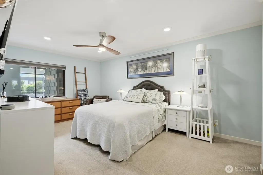 200 Beach Place Edmonds WA 98020