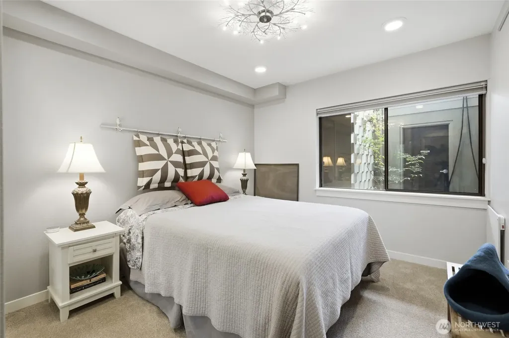 200 Beach Place Edmonds WA 98020