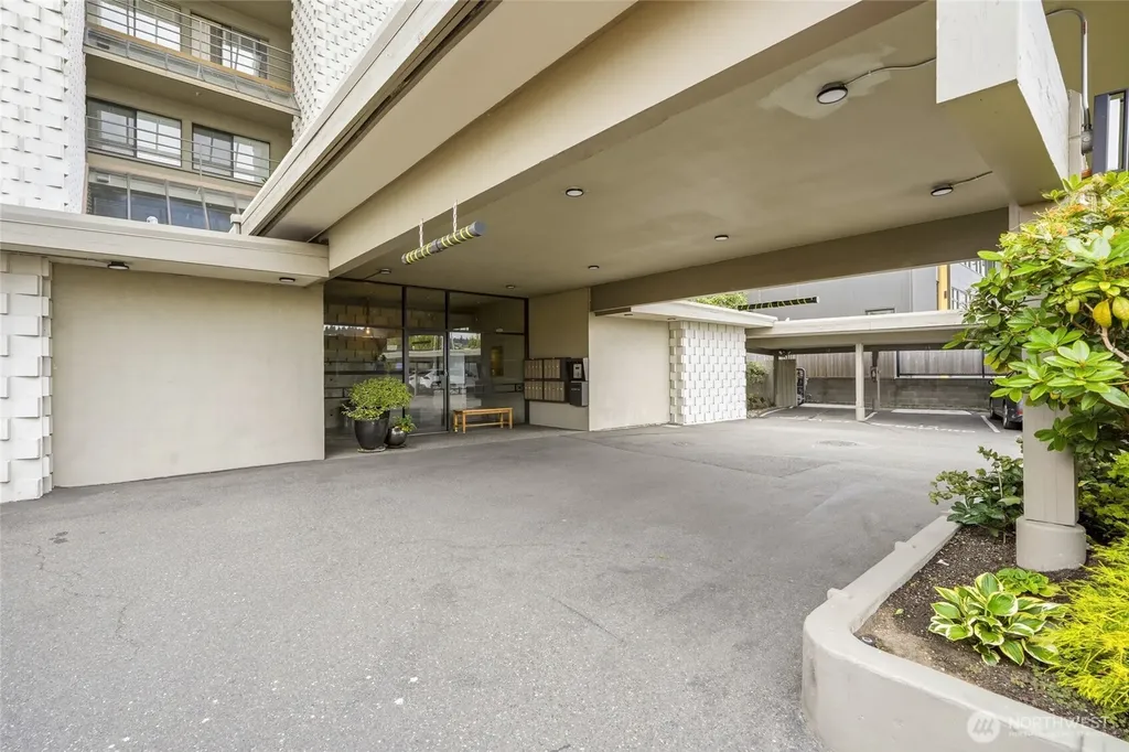 200 Beach Place Edmonds WA 98020