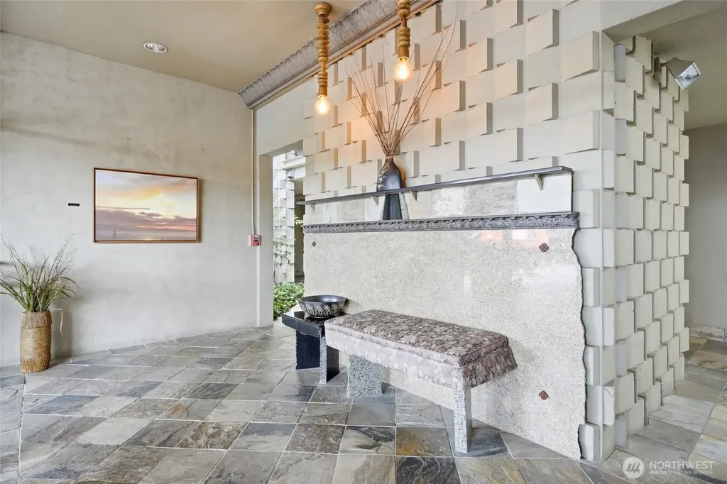 200 Beach Place Edmonds WA 98020