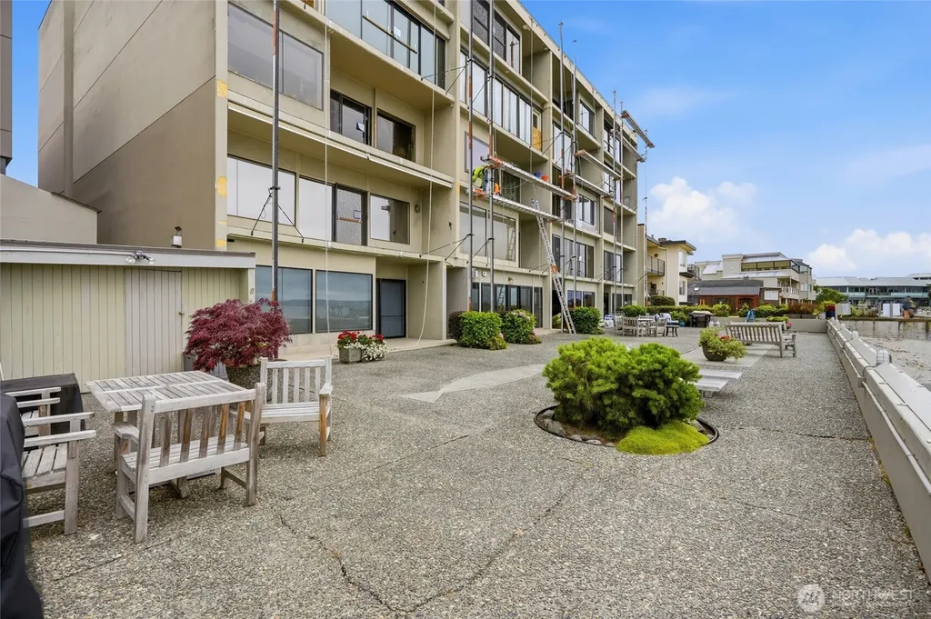 200 Beach Place Edmonds WA 98020