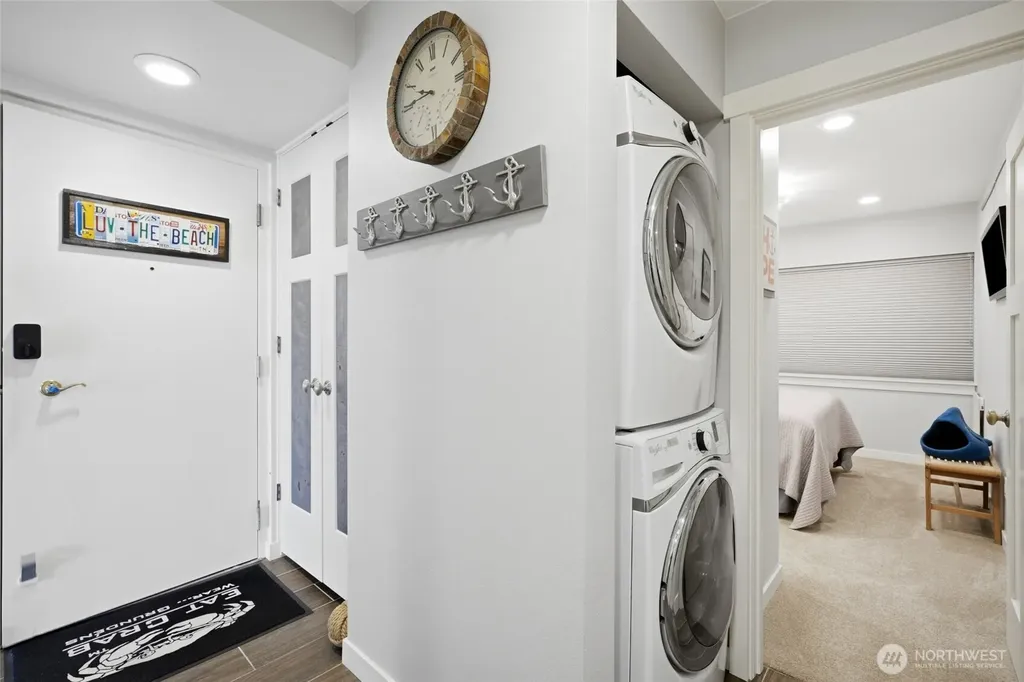 200 Beach Place Edmonds WA 98020