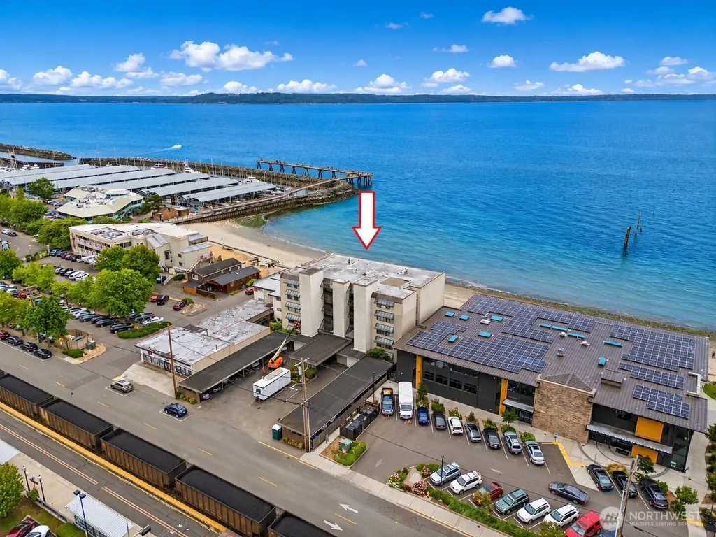 200 Beach Place Edmonds WA 98020