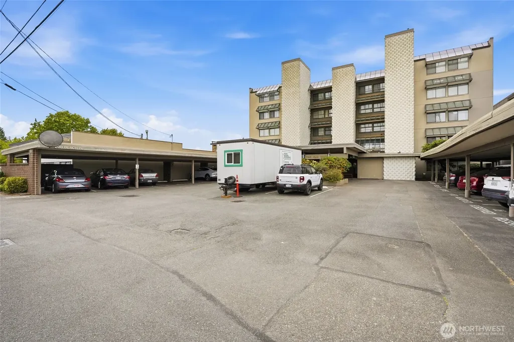 200 Beach Place Edmonds WA 98020
