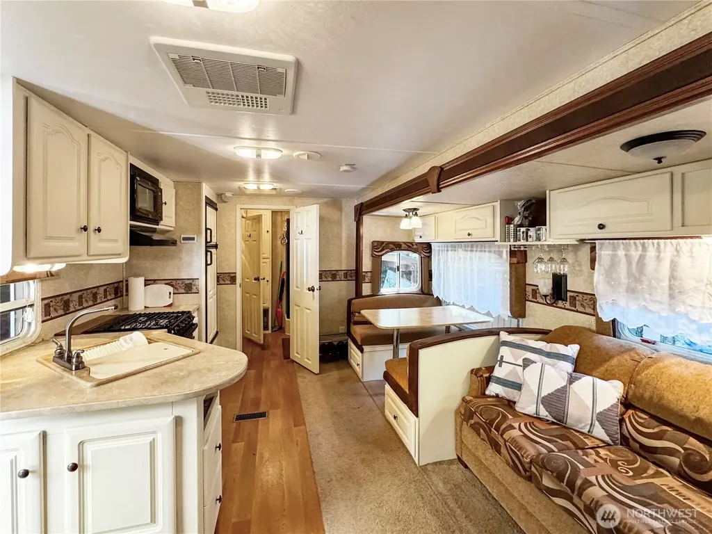 128 Jasper Trail Deming WA 98244