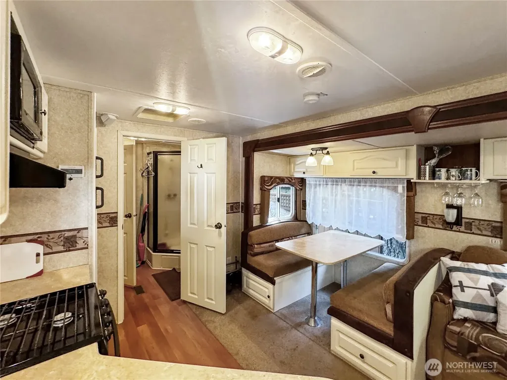 128 Jasper Trail Deming WA 98244