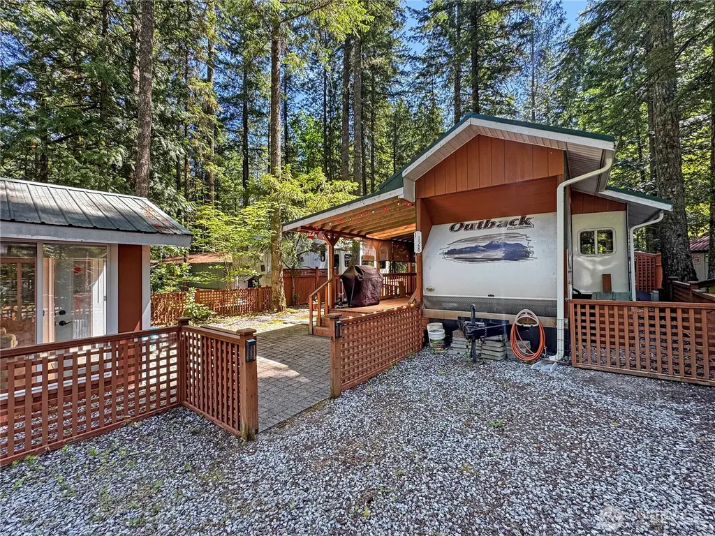 128 Jasper Trail Deming WA 98244
