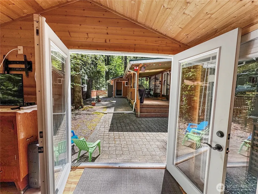 128 Jasper Trail Deming WA 98244