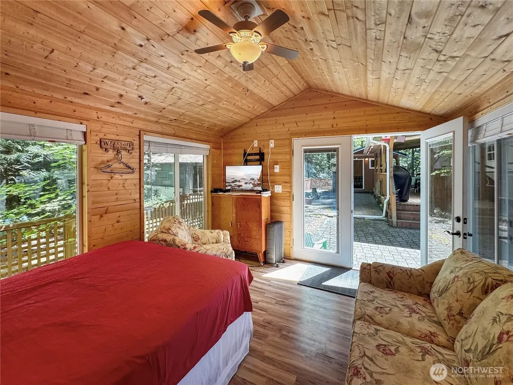 128 Jasper Trail Deming WA 98244