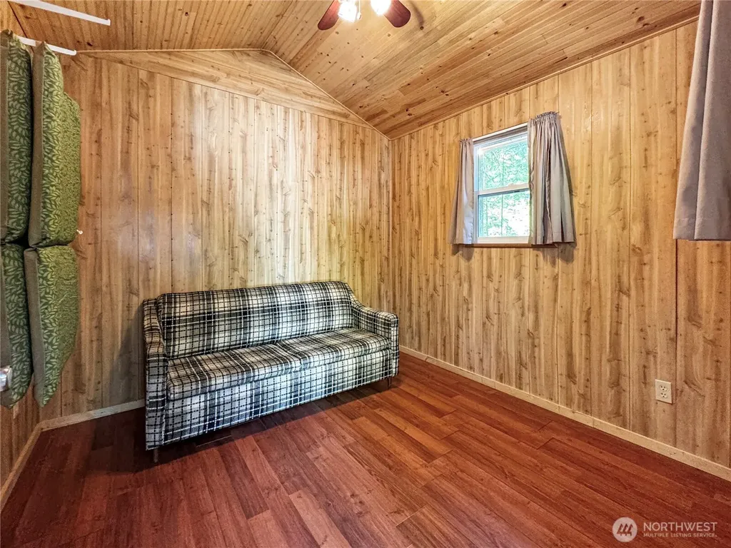 128 Jasper Trail Deming WA 98244