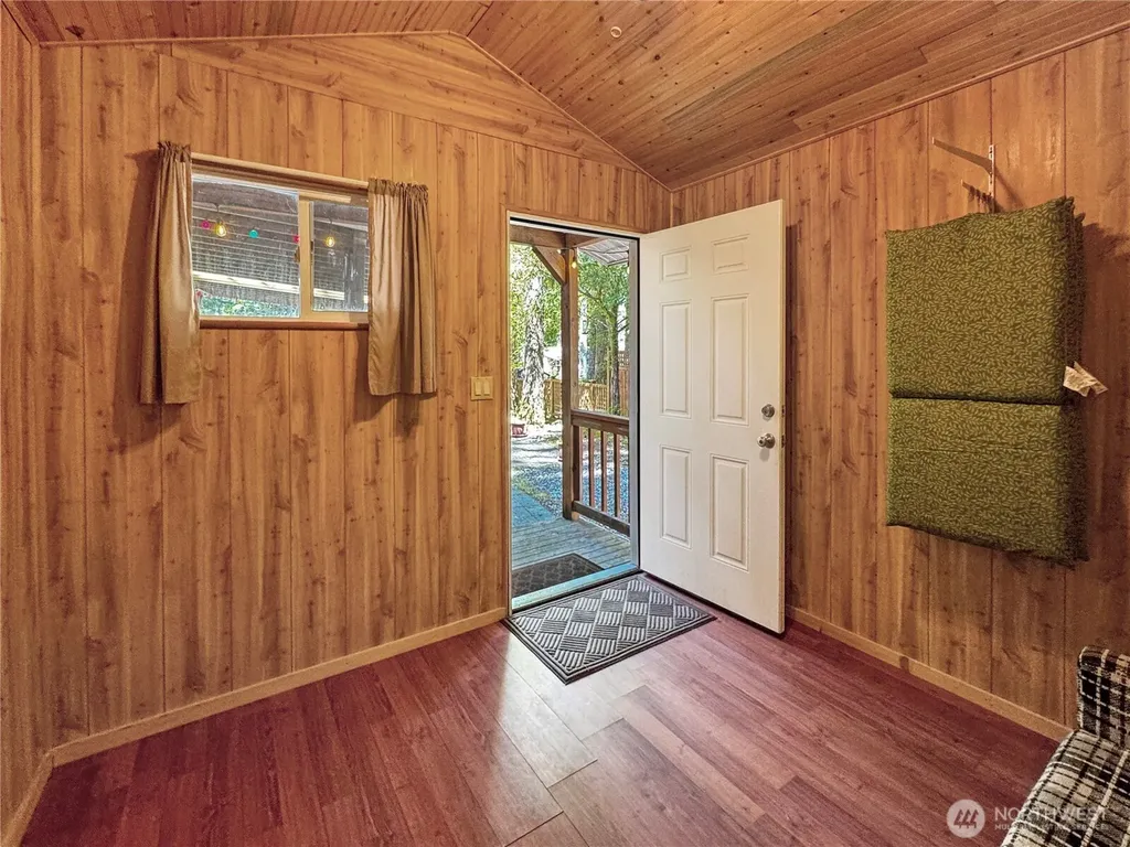 128 Jasper Trail Deming WA 98244