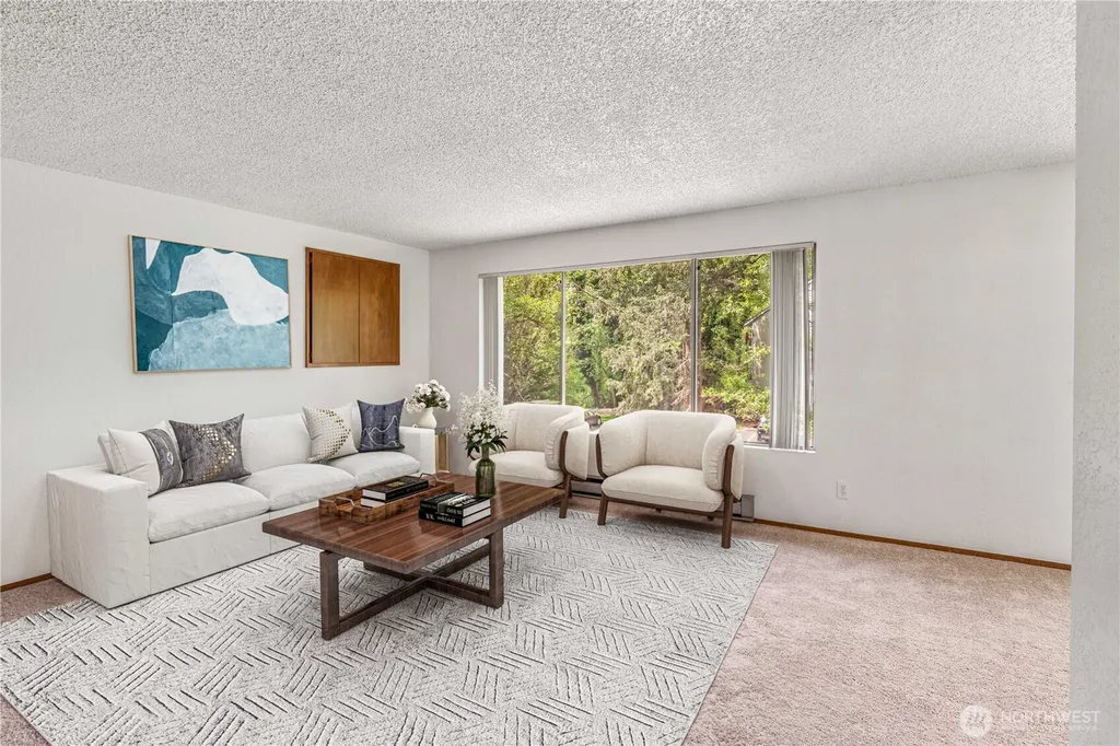 19433 28th Avenue NE Lake Forest Park WA 98155