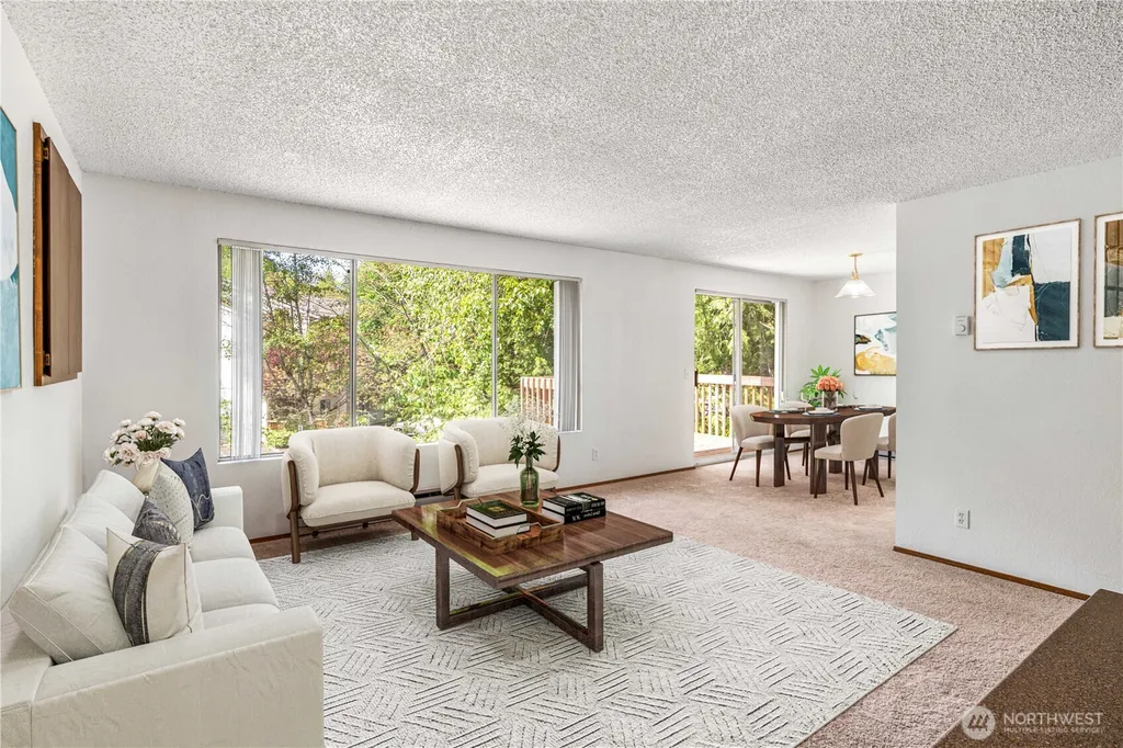 19433 28th Avenue NE Lake Forest Park WA 98155