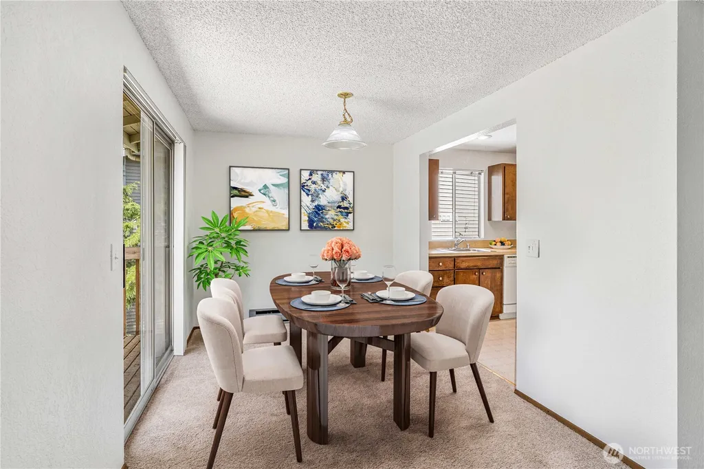 19433 28th Avenue NE Lake Forest Park WA 98155