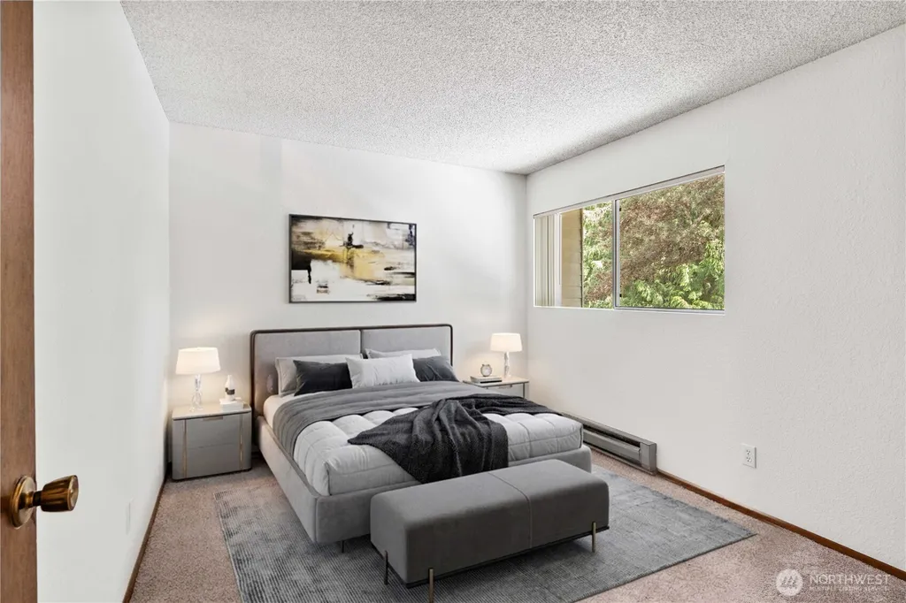 19433 28th Avenue NE Lake Forest Park WA 98155