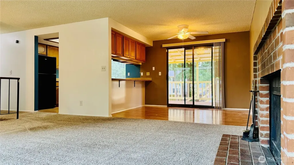 1923 SE Karli Way Port Orchard WA 98367