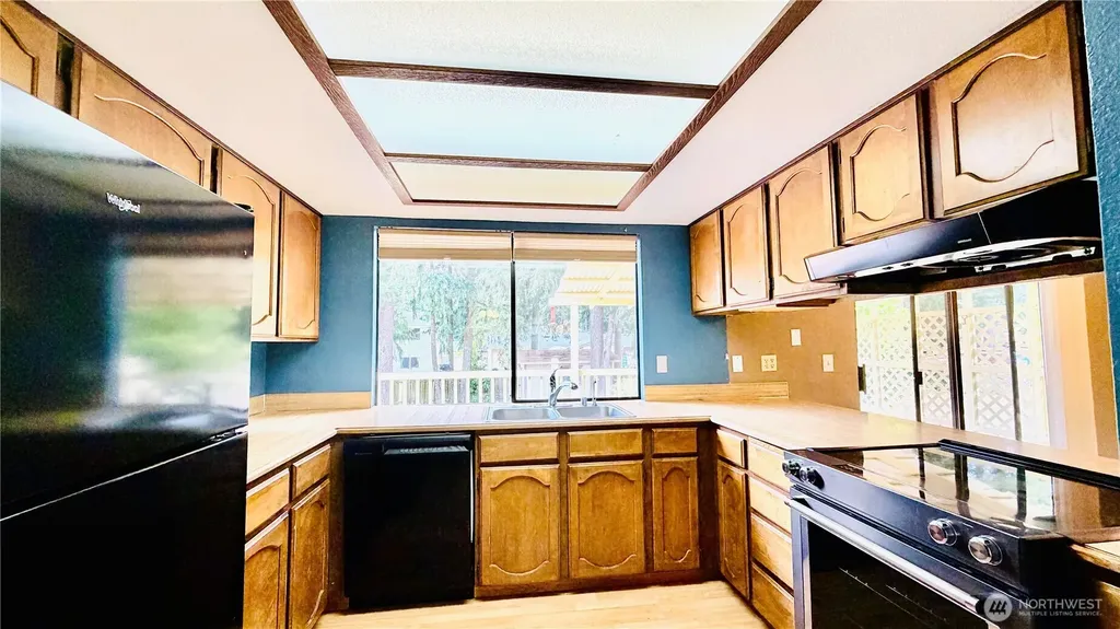 1923 SE Karli Way Port Orchard WA 98367