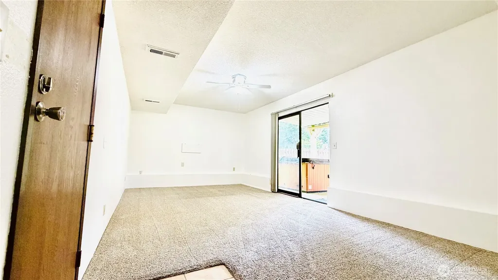 1923 SE Karli Way Port Orchard WA 98367