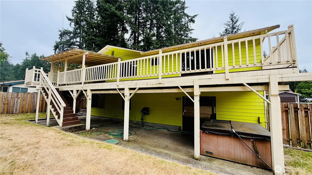 1923 SE Karli Way Port Orchard WA 98367