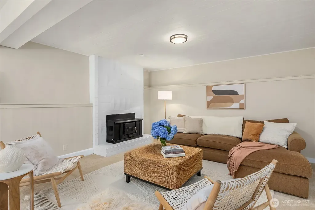 7563 NE Emerald Way Bainbridge Island WA 98110