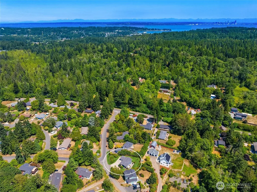 7563 NE Emerald Way Bainbridge Island WA 98110